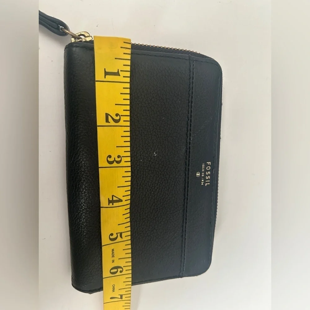 Fossil black leather